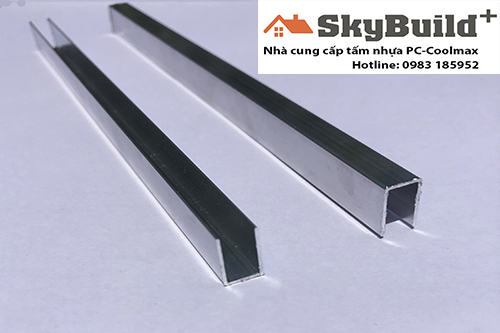 Sử dụng nẹp U H lắp đặt tấm polycarbonate 2 nẹp nhôm cho tấm poly