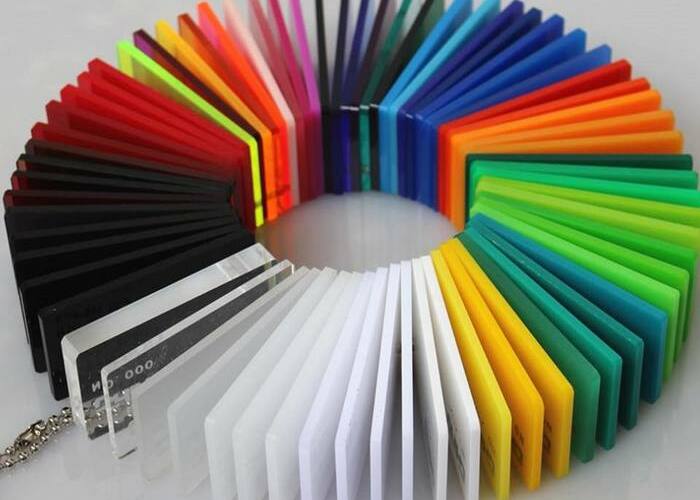 Những so sánh cơ bản về tấm polycarbonate và tấm mica 2 tam mica tấm polycarbonate và tấm mica