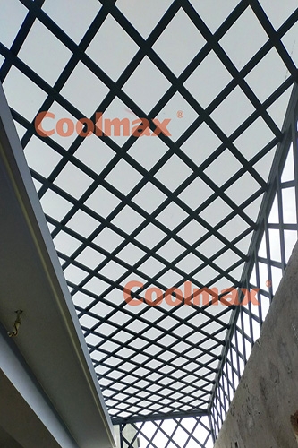 Khoảng cách xà gồ lắp đặt tấm nhựa lấy sáng 2 khung do mai che polycarbonate Khoảng cách xà gồ lắp đặt tấm nhựa lấy sáng