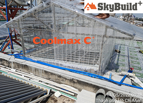 Tấm poly thương hiệu Coolmax 5 ton lay sang tấm poly thương hiệu Coolmax
